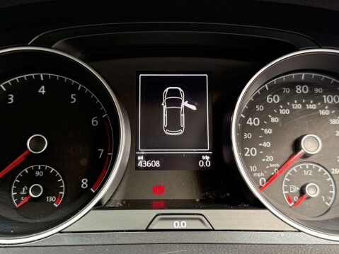 Volkswagen Golf 1.0 Golf Match Edition TSi 5dr 47