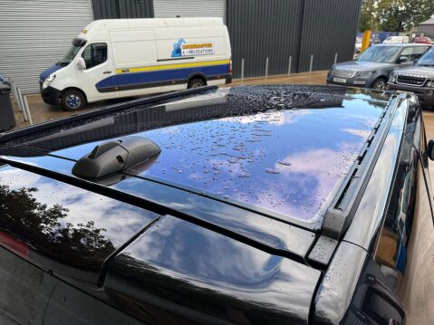 Land Rover Discovery 3.0 Discovery HSE SDV6 Auto 4WD 5dr 59