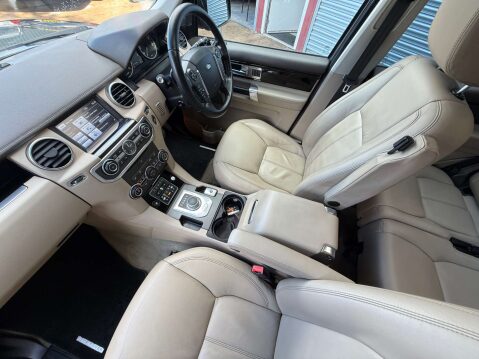 Land Rover Discovery 3.0 Discovery HSE SDV6 Auto 4WD 5dr 41