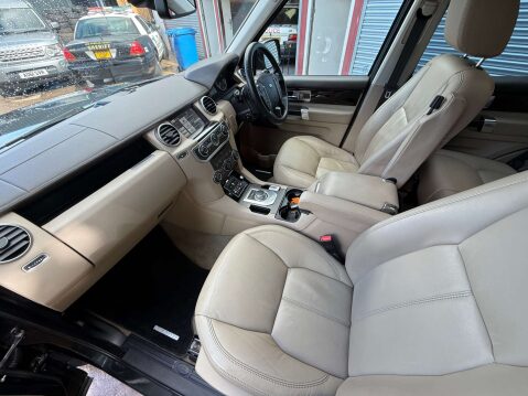 Land Rover Discovery 3.0 Discovery HSE SDV6 Auto 4WD 5dr 62