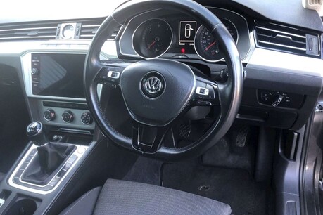 Volkswagen Passat 2.0 TDI SE Business Euro 6 (s/s) 5dr 8