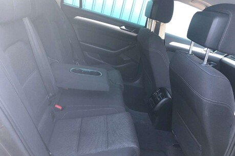Volkswagen Passat 2.0 TDI SE Business Euro 6 (s/s) 5dr 11