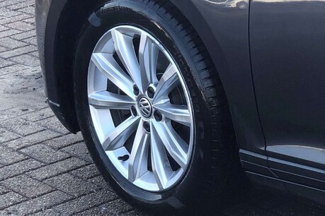 Volkswagen Passat 2.0 TDI SE Business Euro 6 (s/s) 5dr 27