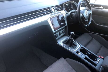 Volkswagen Passat 2.0 TDI SE Business Euro 6 (s/s) 5dr 13