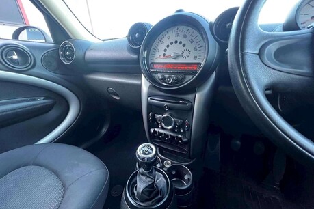 Mini Countryman 1.6 Cooper D Euro 5 (s/s) 5dr 23