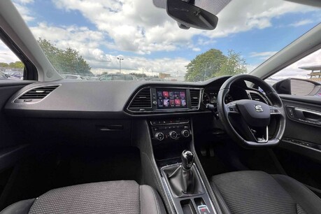SEAT Leon 2.0 TDI FR Euro 6 (s/s) 5dr 23