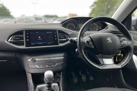 Peugeot 308 1.2 PureTech GPF Active Euro 6 (s/s) 5dr 8