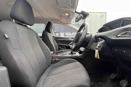 Peugeot 308 1.2 PureTech GPF Active Euro 6 (s/s) 5dr 13
