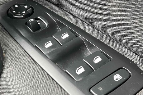 Peugeot 308 1.2 PureTech GPF Active Euro 6 (s/s) 5dr 40
