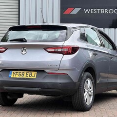 Vauxhall Grandland X 1.5 Turbo D BlueInjection SE Euro 6 (s/s) 5dr 2