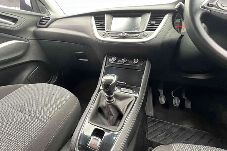 Vauxhall Grandland X 1.5 Turbo D BlueInjection SE Euro 6 (s/s) 5dr 23