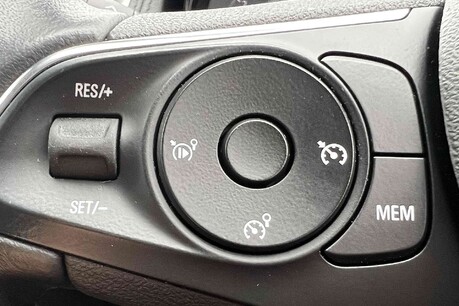 Vauxhall Grandland X 1.5 Turbo D BlueInjection SE Euro 6 (s/s) 5dr 30
