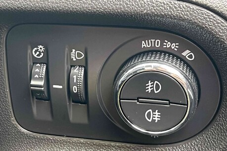 Vauxhall Grandland X 1.5 Turbo D BlueInjection SE Euro 6 (s/s) 5dr 34
