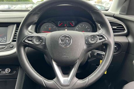 Vauxhall Grandland X 1.5 Turbo D BlueInjection SE Euro 6 (s/s) 5dr 31