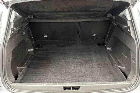 Vauxhall Grandland X 1.5 Turbo D BlueInjection SE Euro 6 (s/s) 5dr 37