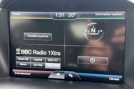 Ford C-Max 1.0T EcoBoost Titanium Euro 6 (s/s) 5dr 29