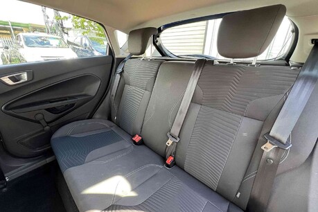 Ford Fiesta 1.0T EcoBoost Zetec Euro 6 (s/s) 5dr 15