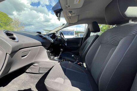 Ford Fiesta 1.0T EcoBoost Zetec Euro 6 (s/s) 5dr 19
