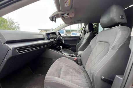 Volkswagen Golf 1.5 TSI Style Euro 6 (s/s) 5dr 22