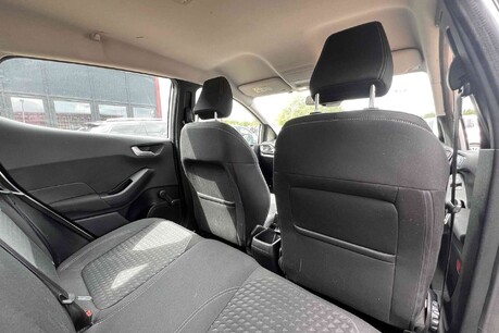 Ford Fiesta 1.0T EcoBoost Zetec Euro 6 (s/s) 5dr 15