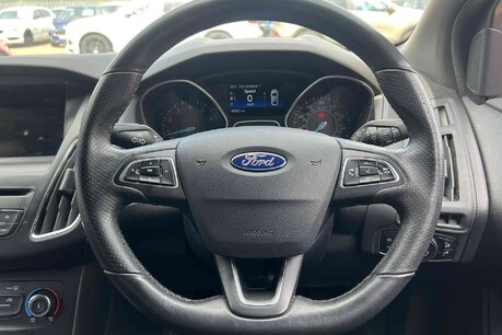 Ford Focus 1.0T EcoBoost ST-Line Euro 6 (s/s) 5dr 32