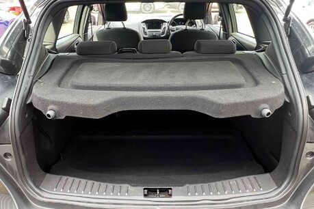 Ford Focus 1.0T EcoBoost ST-Line Euro 6 (s/s) 5dr 38