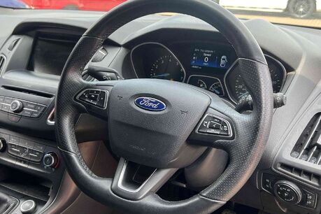 Ford Focus 1.0T EcoBoost ST-Line Euro 6 (s/s) 5dr 9
