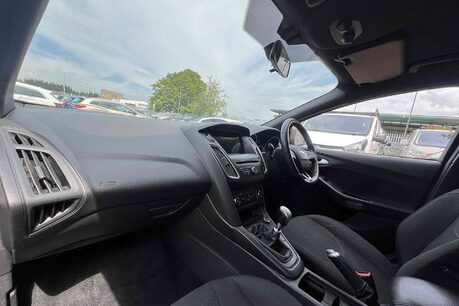 Ford Focus 1.0T EcoBoost ST-Line Euro 6 (s/s) 5dr 19