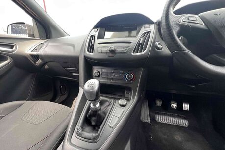 Ford Focus 1.0T EcoBoost ST-Line Euro 6 (s/s) 5dr 21