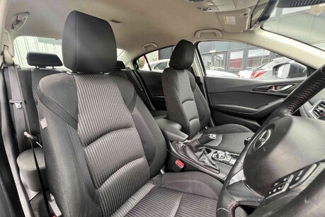 Mazda 3 2.0 SKYACTIV-G Sport Nav Fastback Euro 5 (s/s) 4dr 8