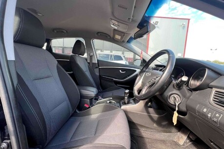 Hyundai i30 1.6 CRDi Blue Drive SE Euro 6 (s/s) 5dr 15
