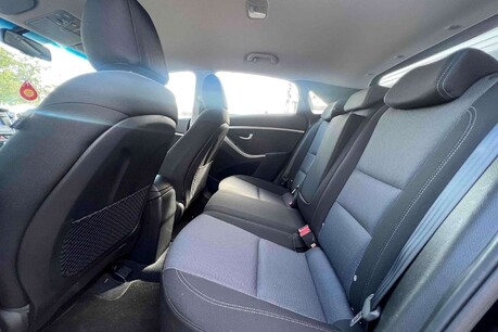 Hyundai i30 1.6 CRDi Blue Drive SE Euro 6 (s/s) 5dr 22