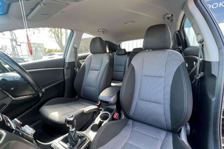Hyundai i30 1.6 CRDi Blue Drive SE Euro 6 (s/s) 5dr 23
