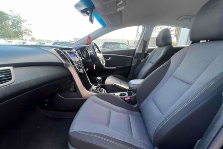 Hyundai i30 1.6 CRDi Blue Drive SE Euro 6 (s/s) 5dr 24
