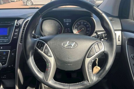Hyundai i30 1.6 CRDi Blue Drive SE Euro 6 (s/s) 5dr 33