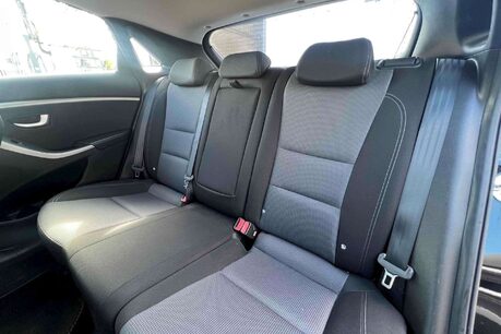 Hyundai i30 1.6 CRDi Blue Drive SE Euro 6 (s/s) 5dr 21