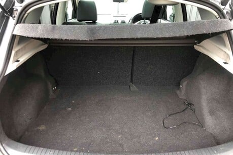 Nissan Qashqai 1.5 dCi 360 2WD Euro 5 5dr 28