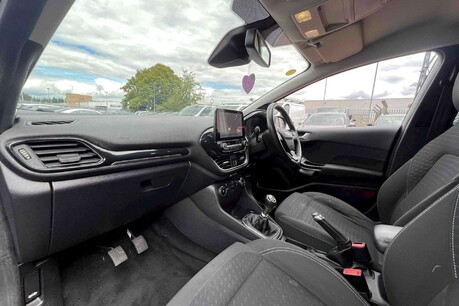 Ford Fiesta 1.0T EcoBoost Titanium Euro 6 (s/s) 5dr 18