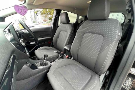 Ford Fiesta 1.0T EcoBoost Titanium Euro 6 (s/s) 5dr 16