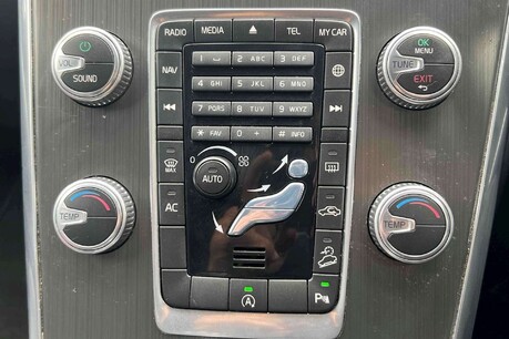 Volvo XC60 2.4 D4 SE Lux Nav AWD Euro 5 (s/s) 5dr 21