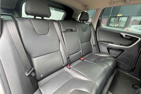 Volvo XC60 2.4 D4 SE Lux Nav AWD Euro 5 (s/s) 5dr 10