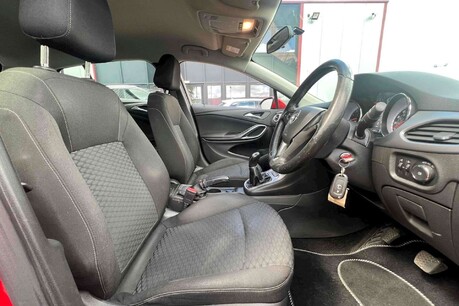 Vauxhall Astra 1.4i Turbo Energy Euro 6 5dr 8