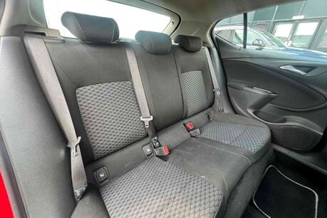 Vauxhall Astra 1.4i Turbo Energy Euro 6 5dr 9
