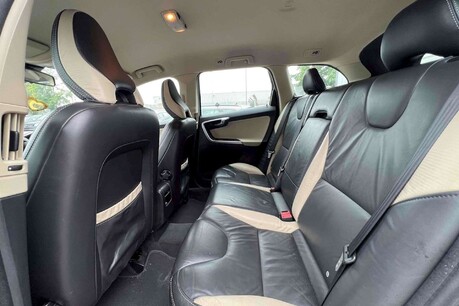 Volvo XC60 2.4D DRIVe R-Design Euro 4 5dr 14