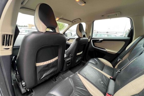 Volvo XC60 2.4D DRIVe R-Design Euro 4 5dr 15