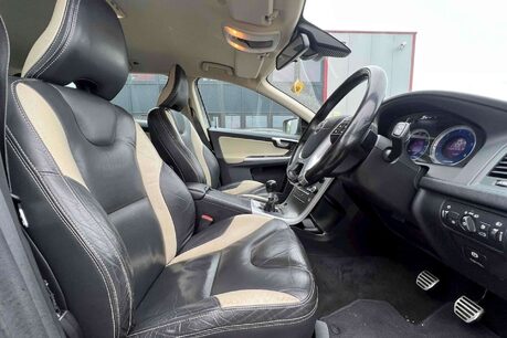 Volvo XC60 2.4D DRIVe R-Design Euro 4 5dr 9
