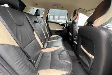 Volvo XC60 2.4D DRIVe R-Design Euro 4 5dr 11