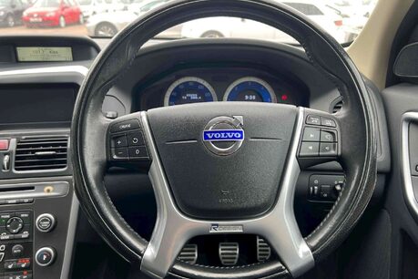 Volvo XC60 2.4D DRIVe R-Design Euro 4 5dr 26