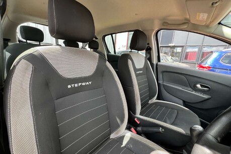 Dacia Sandero Stepway 0.9 TCe Ambiance Euro 6 (s/s) 5dr 11