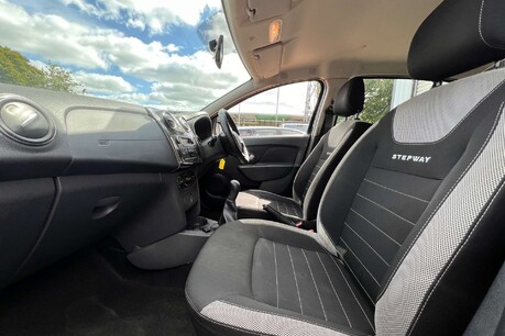 Dacia Sandero Stepway 0.9 TCe Ambiance Euro 6 (s/s) 5dr 19